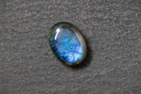 Labradorit, oval, blau, schwarz