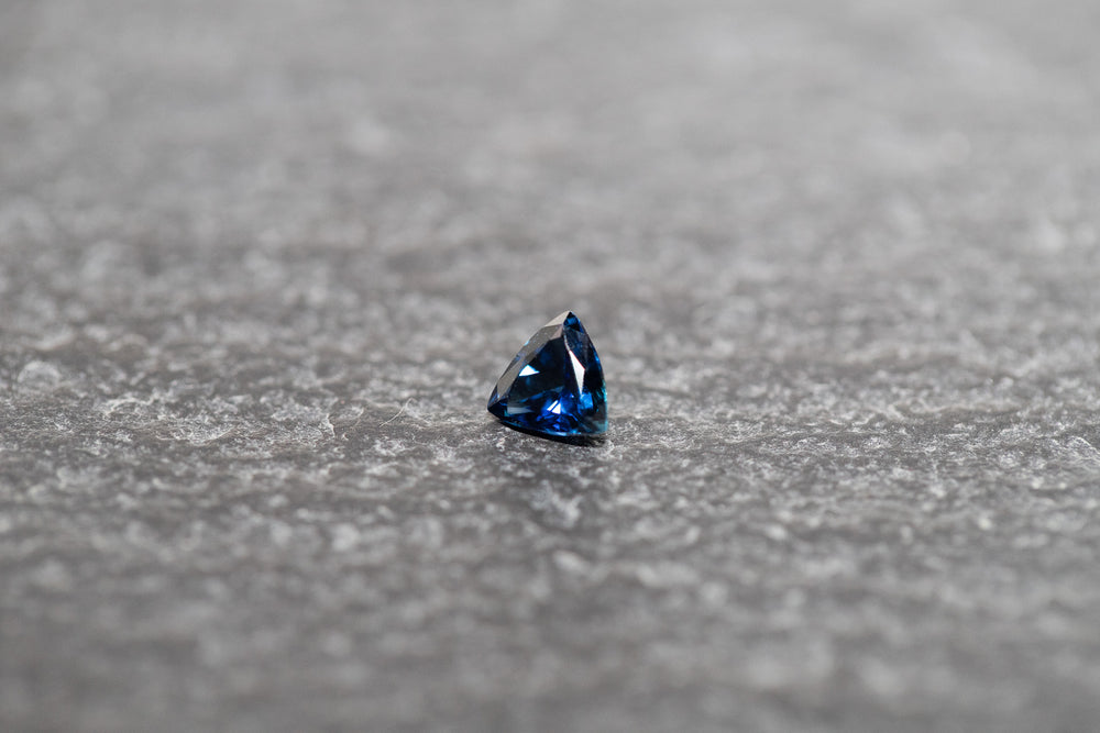 Saphir, Triangel, facettiert
