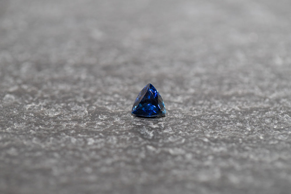 Saphir, Triangel, facettiert