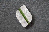 Turmalin in Bergkristall - Mantel, Fantasieform, grün, weiss