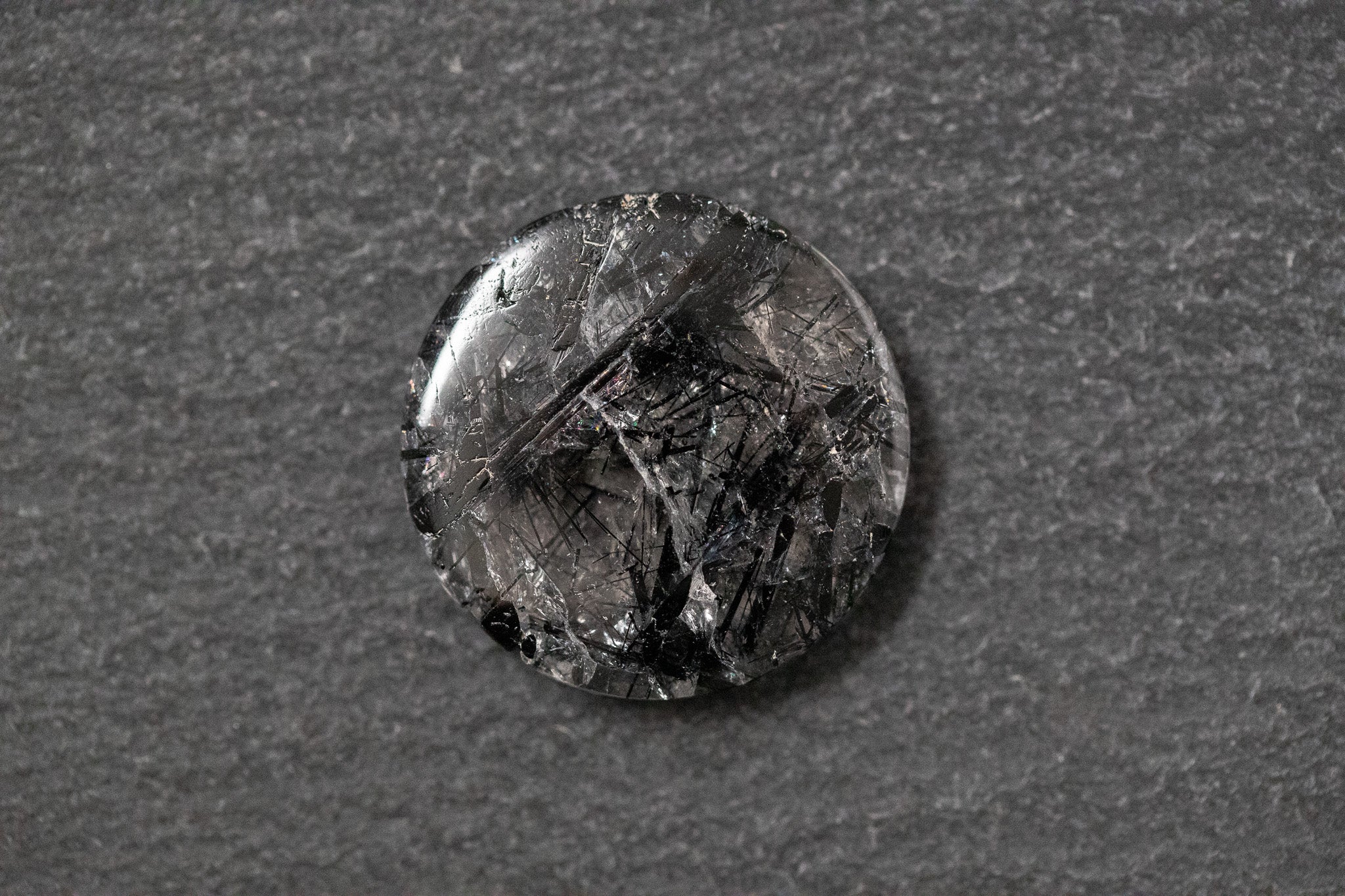 Quarz, rund, schwarz 