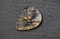 Quarz , Tropfen, schwarz, gelb