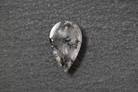 Quarz, tropfenförmig