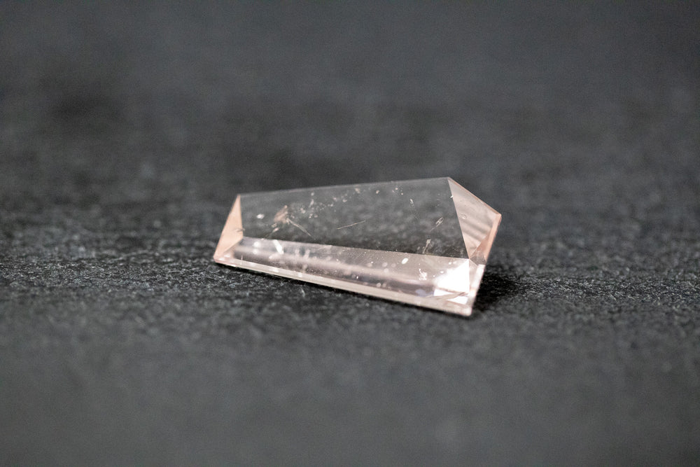 Morganit, Fantasieschliff, Spiegelschliff