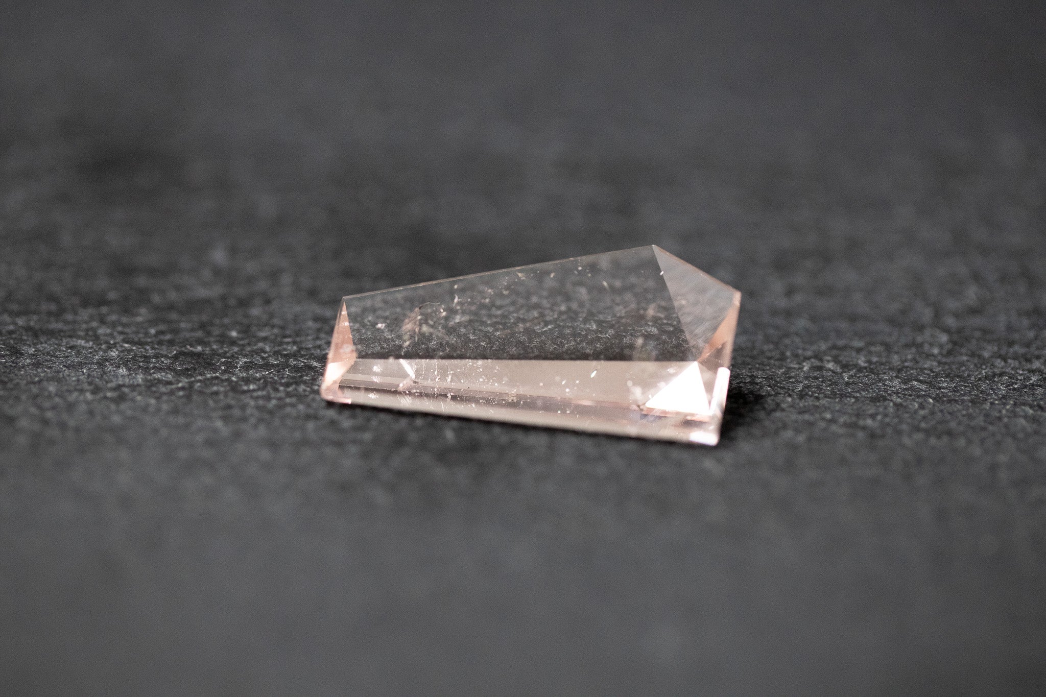 Morganit, Fantasieform, Spiegelschliff, 