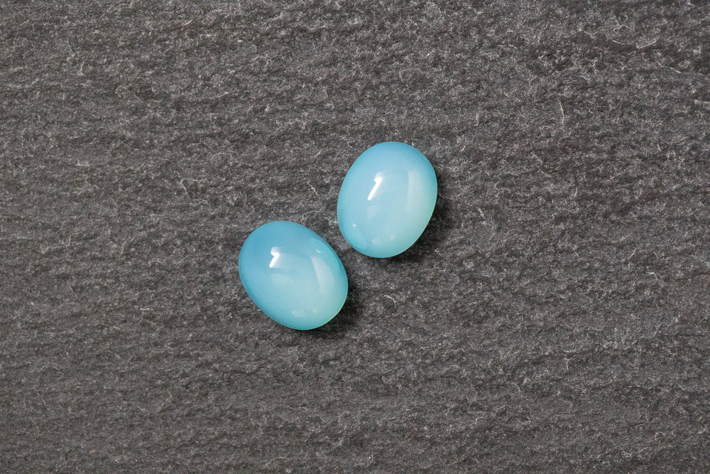 Chalcedon Paar, oval, cabochon