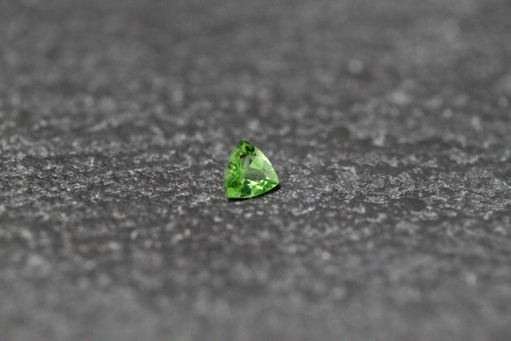 Turmalin, Triangel, facettiert, grün