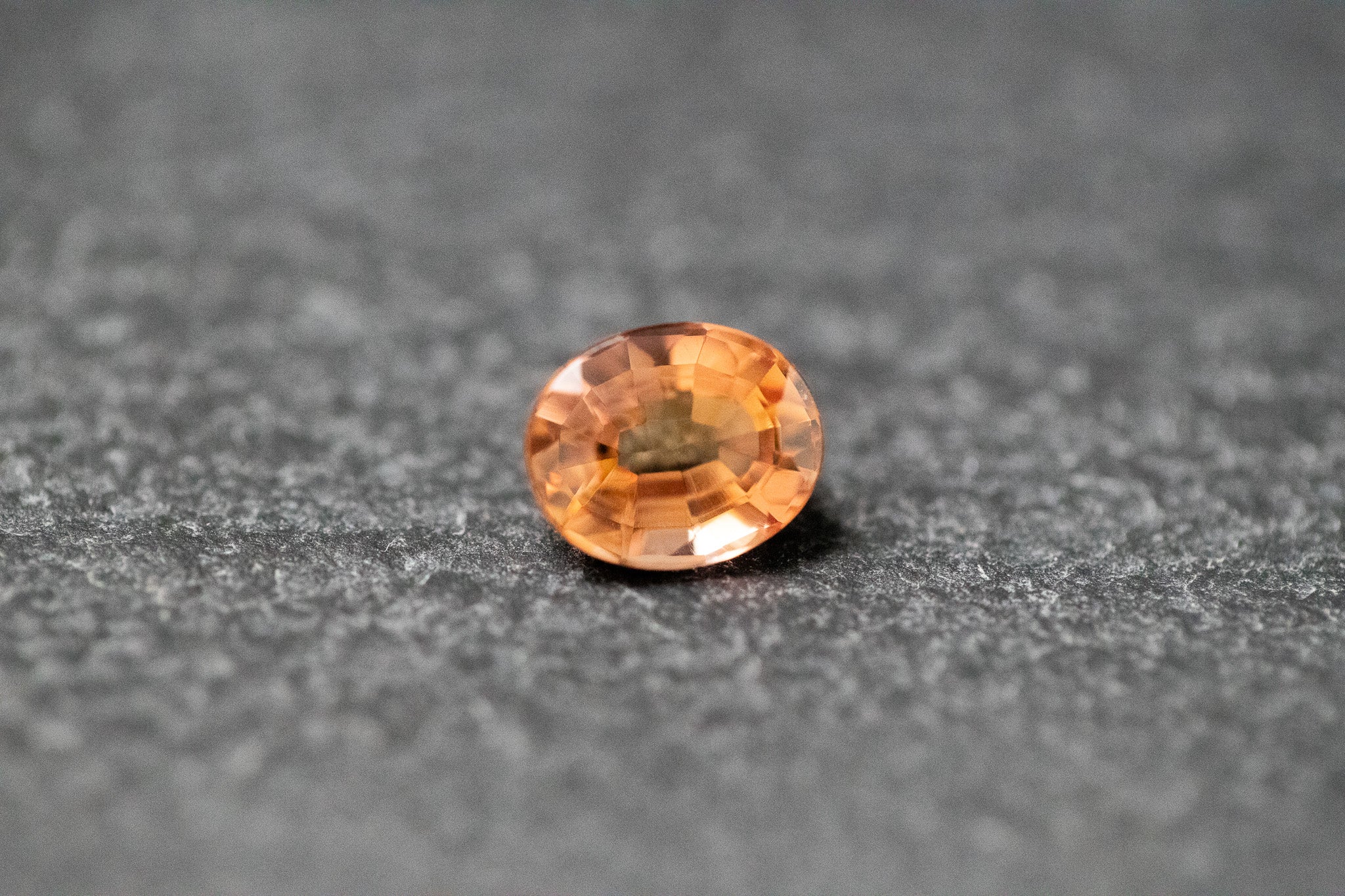 Edeltopas, facettiert, oval