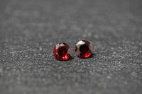 Granat Paar, rund, facettiert, rot