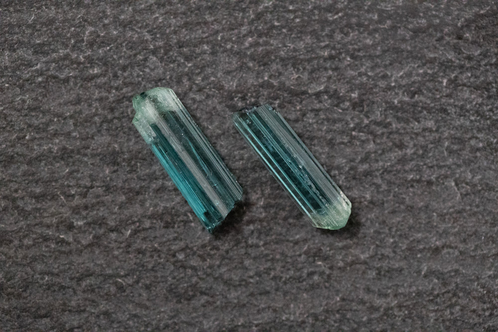 Turmalin Paar, Kristalle, türkis