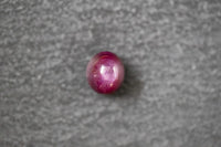 Sternrubin oval, cabochon