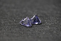 Iolith Paar, Triangel, facettiert