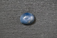 Saphir, oval, cabochon, blau