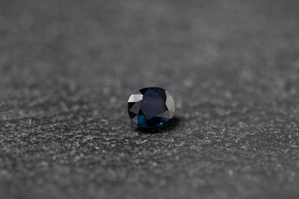 Saphir, oval, facettiert