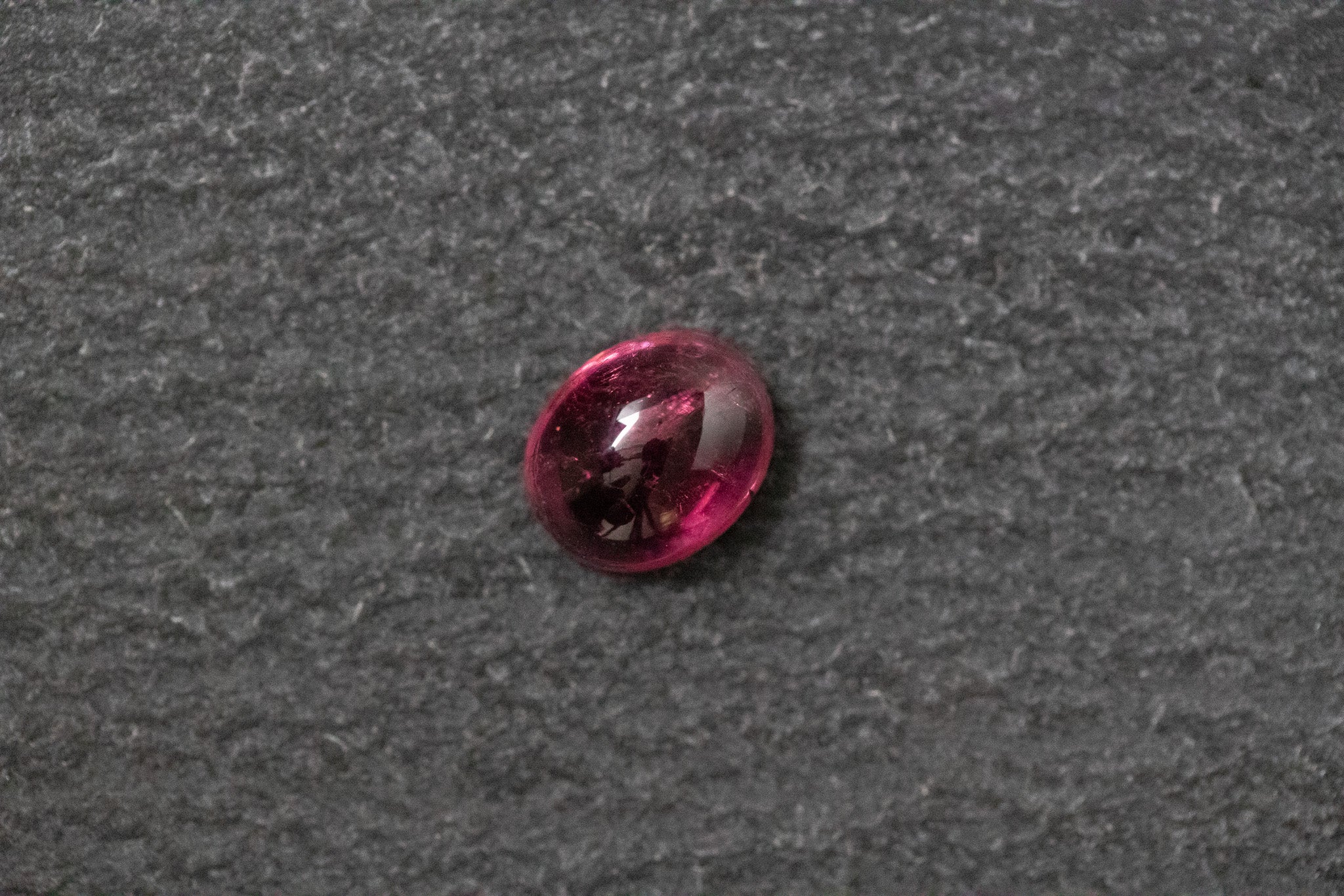 Turmalin, oval, cabochon, pink