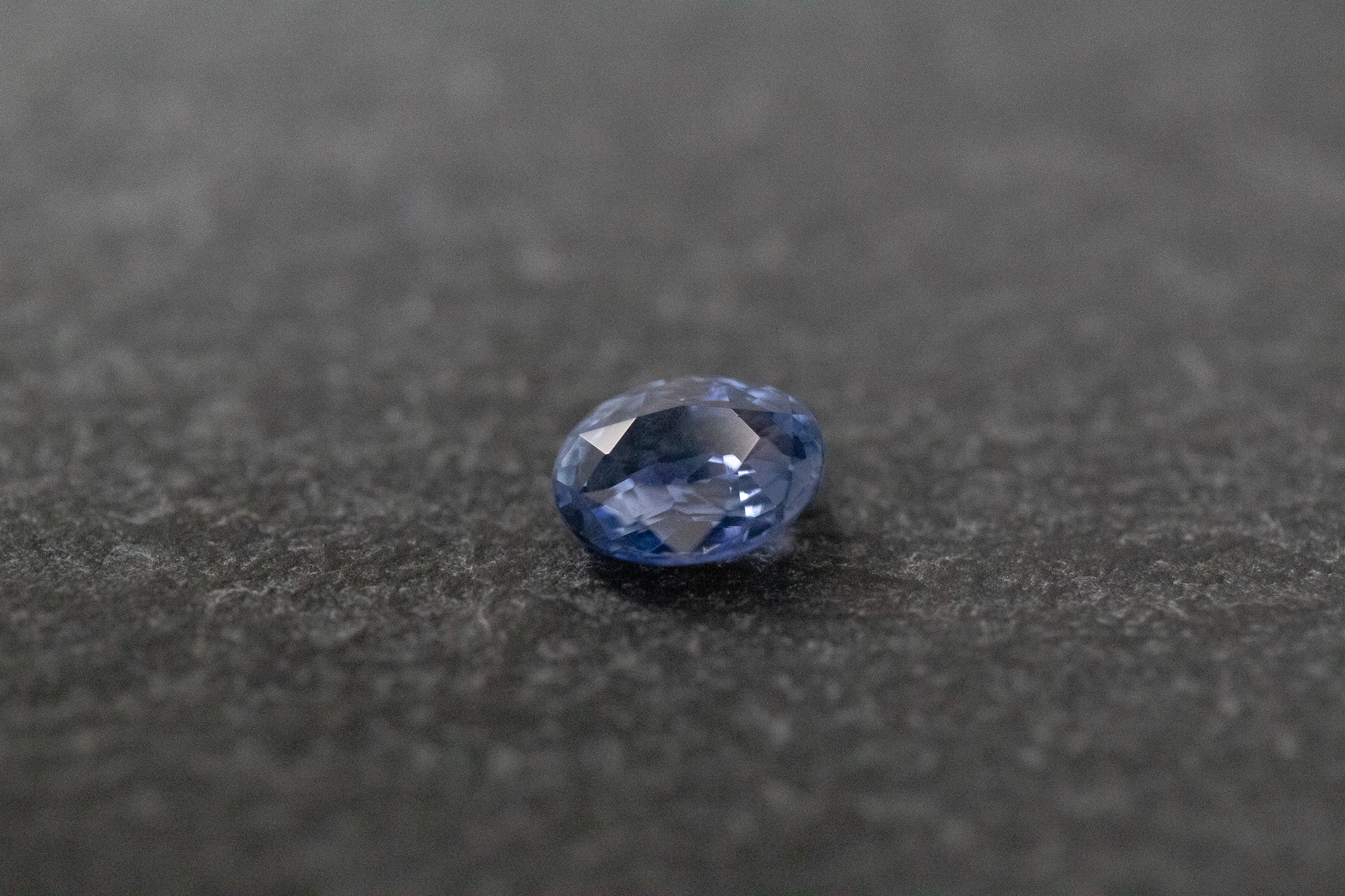 Saphir, oval, facettiert