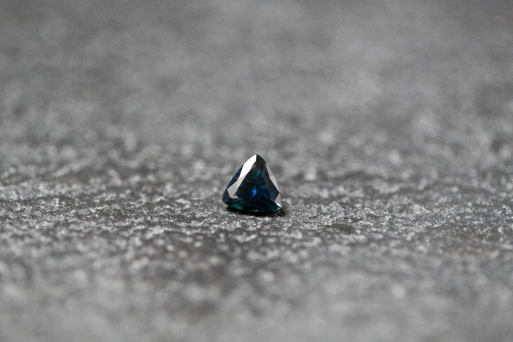 Saphir, Triangel, facettiert