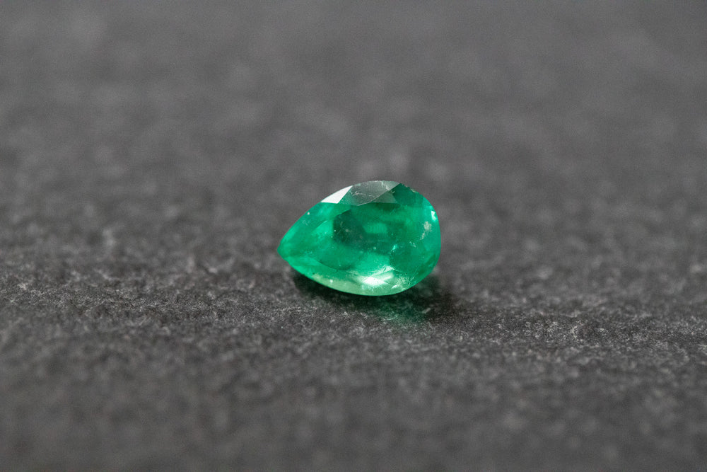 Smaragd Tropfenförmig, facettiert