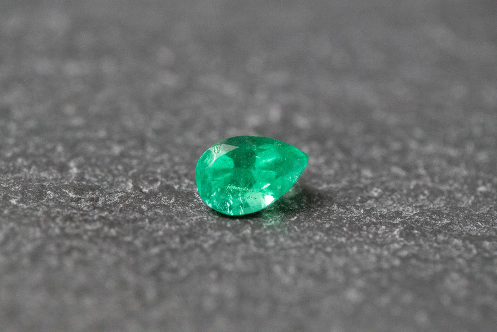 Smaragd Tropfenförmig, facettiert