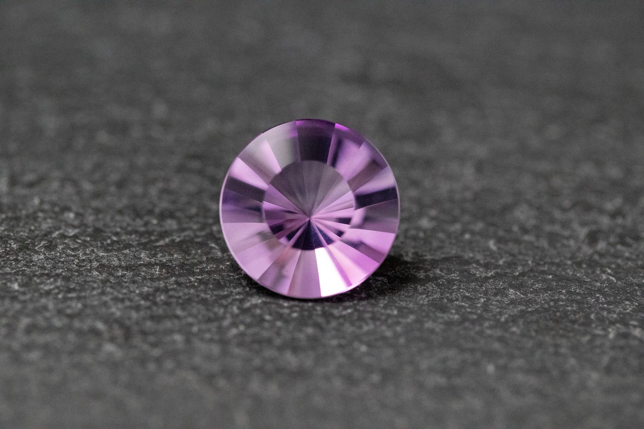 Amethyst, rund, Spiegelschliff