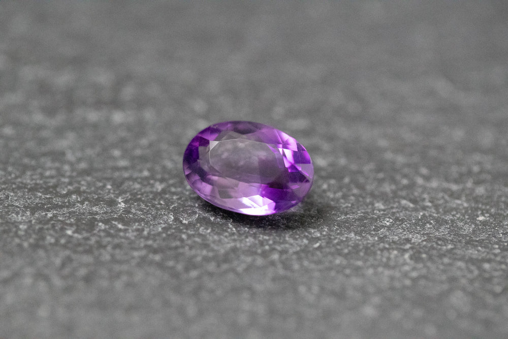 Amethyst, oval, facettiert