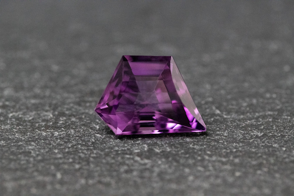 Amethyst, facettiert, fantasieform