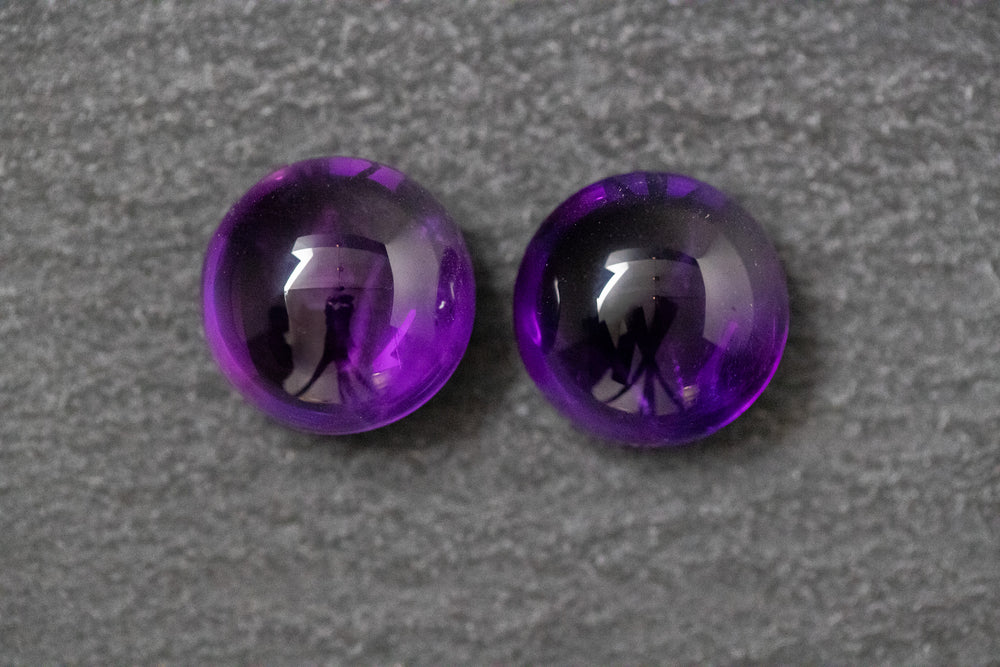 Amethyst Paar, rund, cabochon