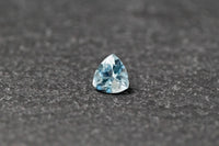 Aquamarin, Trillion, facettiert, hellblau