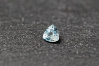 Aquamarin, Trillion, facettiert, hellblau