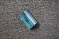 Aquamarin in Fantasieform, blau