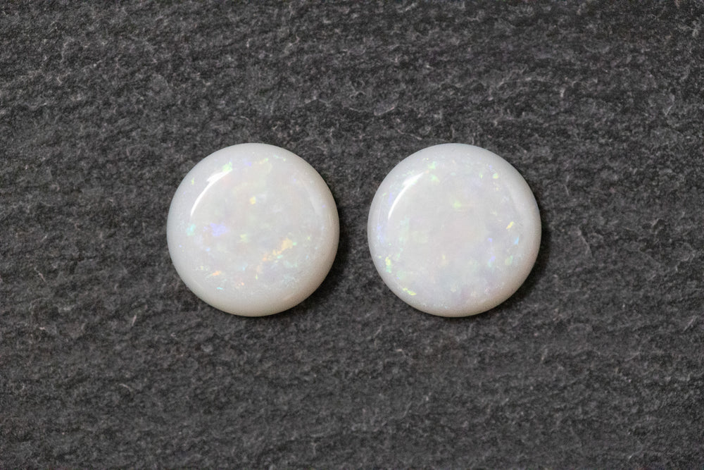 Weissopal, Paar, rund, blau, grün, rot