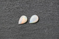 Weissopal Paar, Tropfen, blau, grün, rot