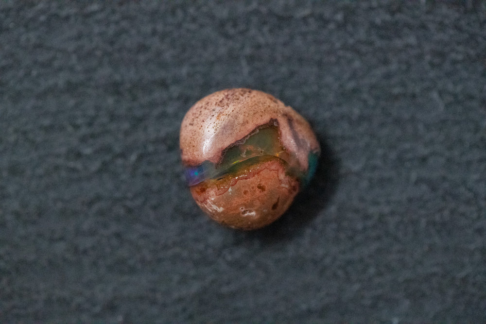 Feueropal, Fantasieform, rot, blau, grün