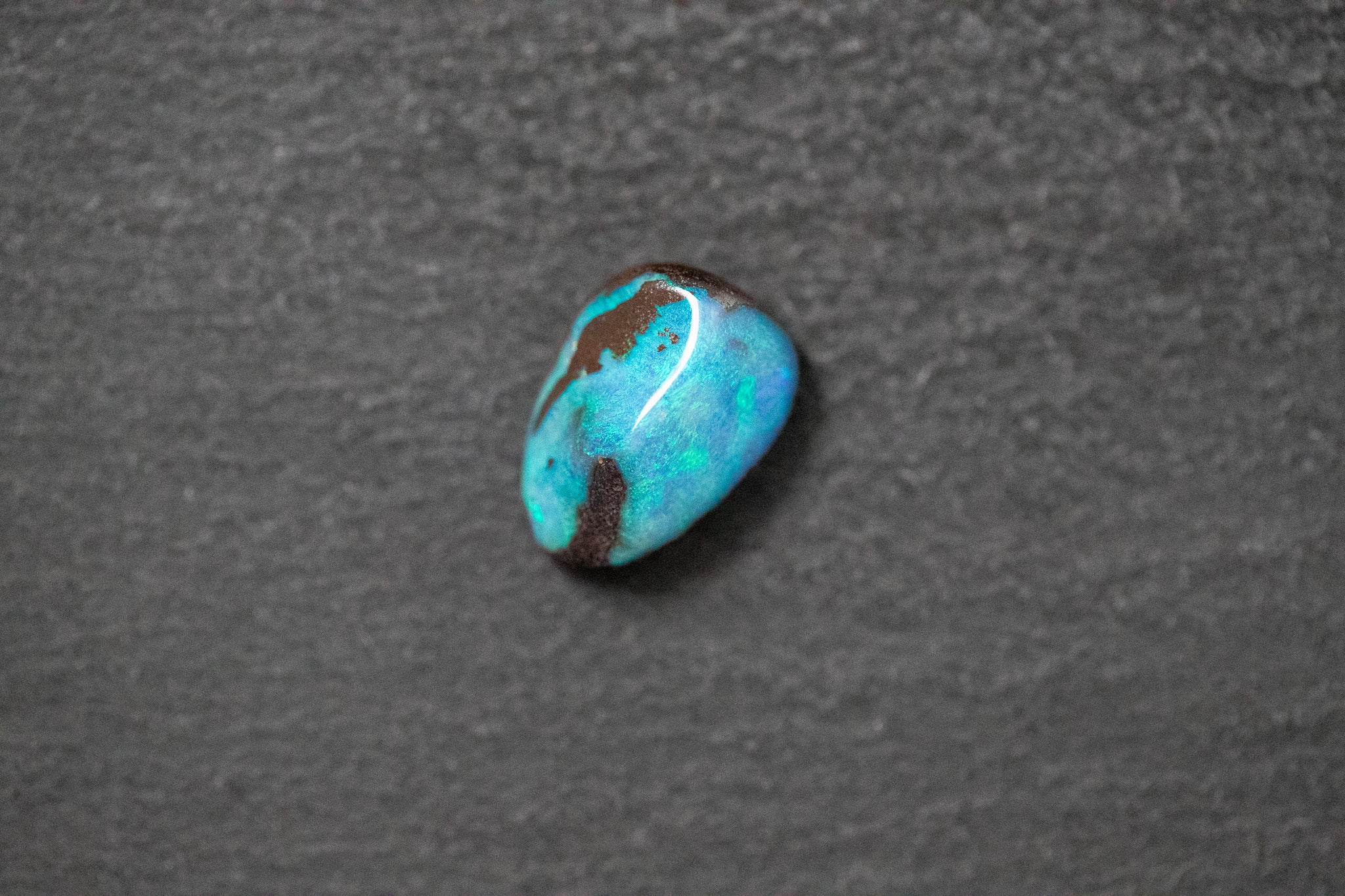 Boulderopal in Fantasieform