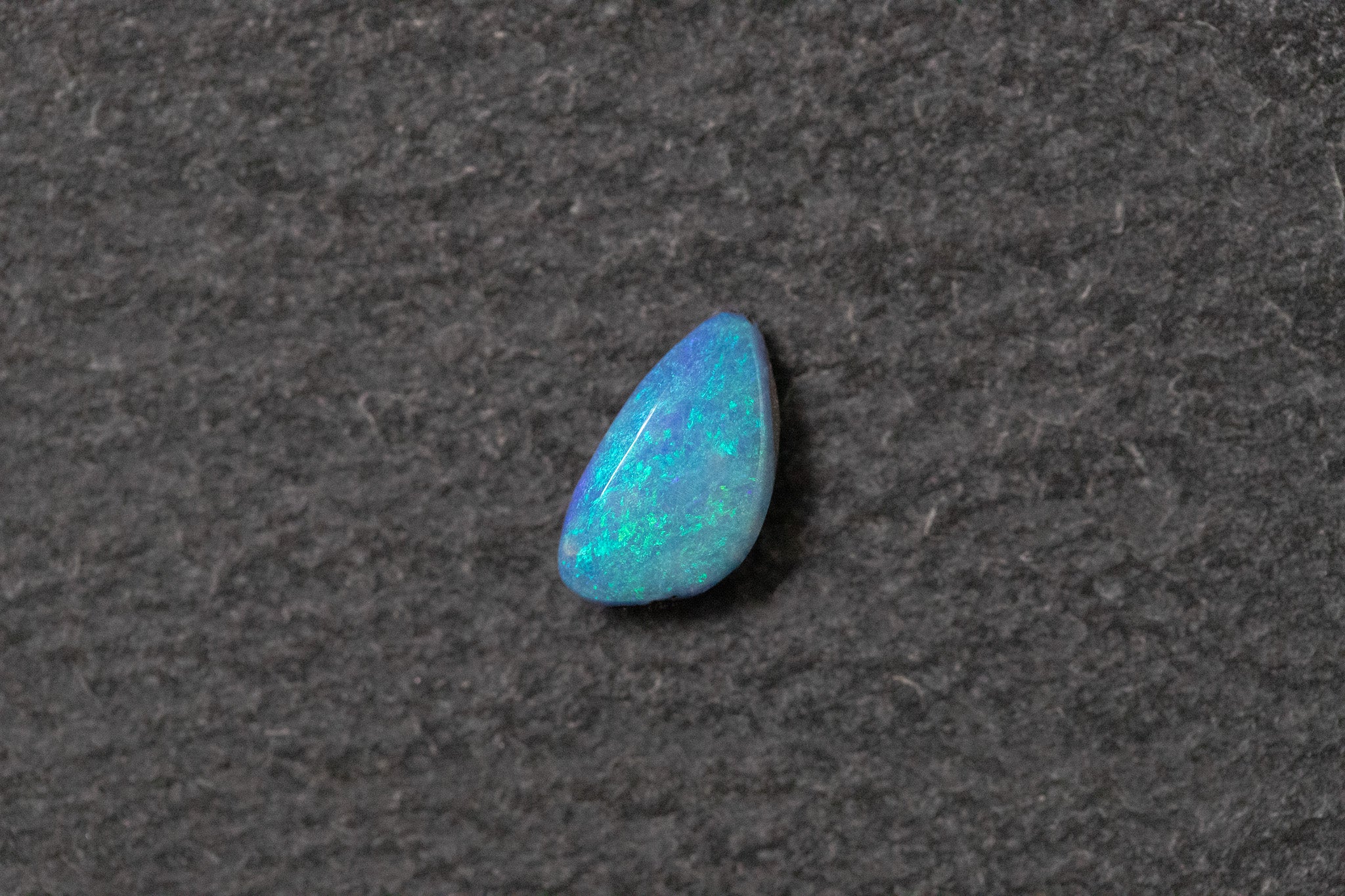 Boulderopal, fantasieform, grün, blau