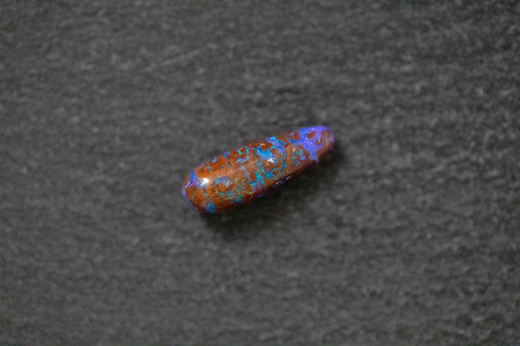 Holzopal in Fantasieform