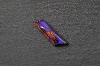 Holzopal, Fantasieform, violette, blau