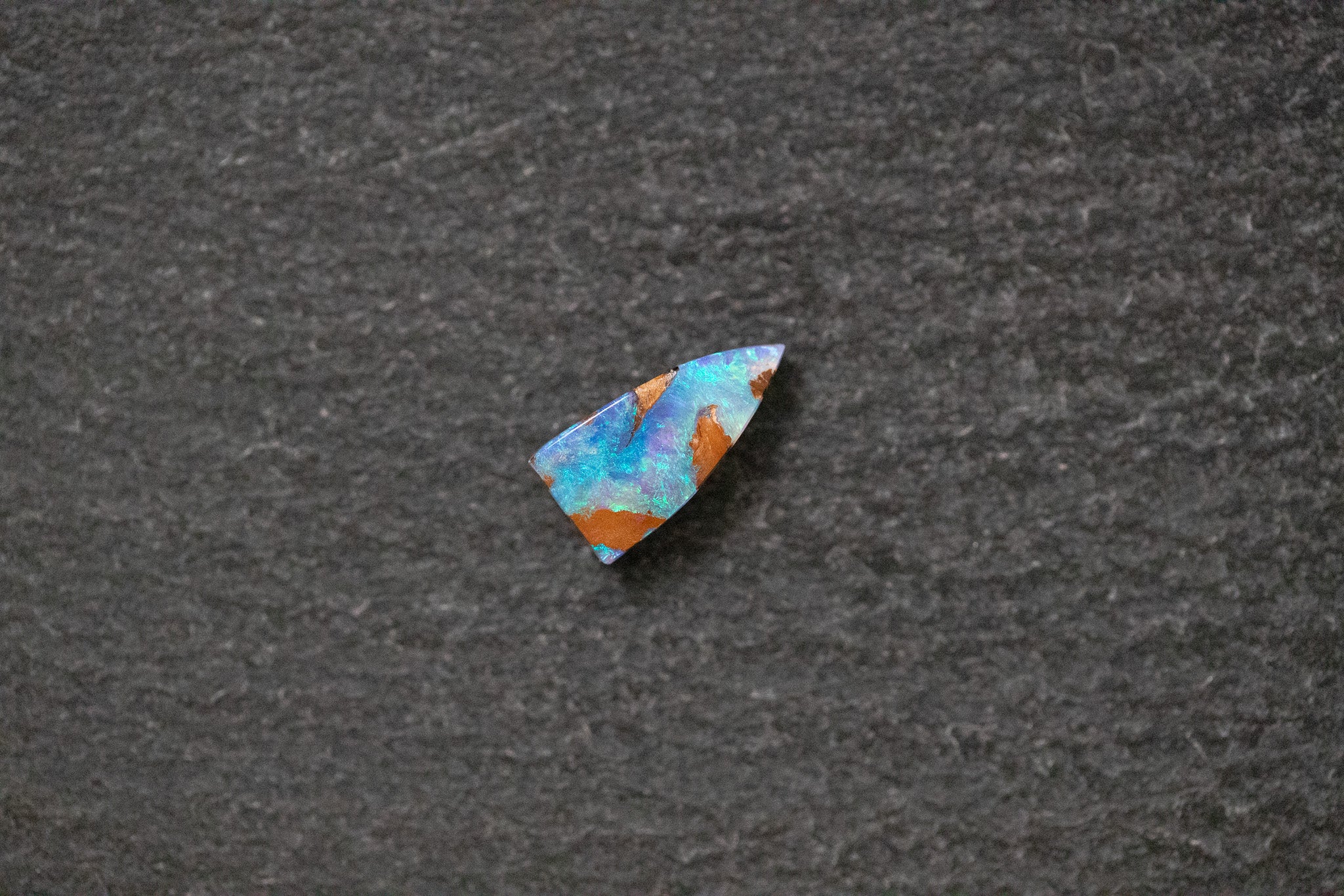 Holzopal in Fantasieform