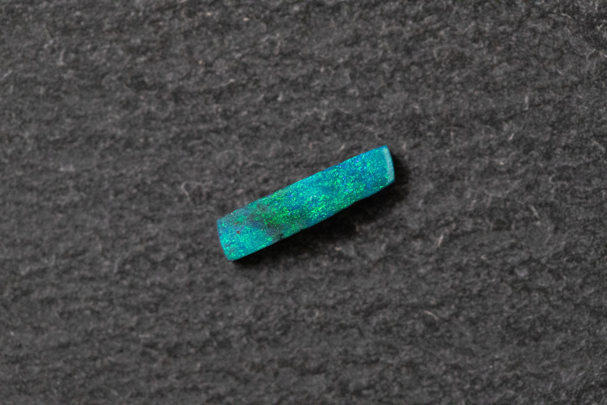 Boulderopal, Fantasieform, türkis