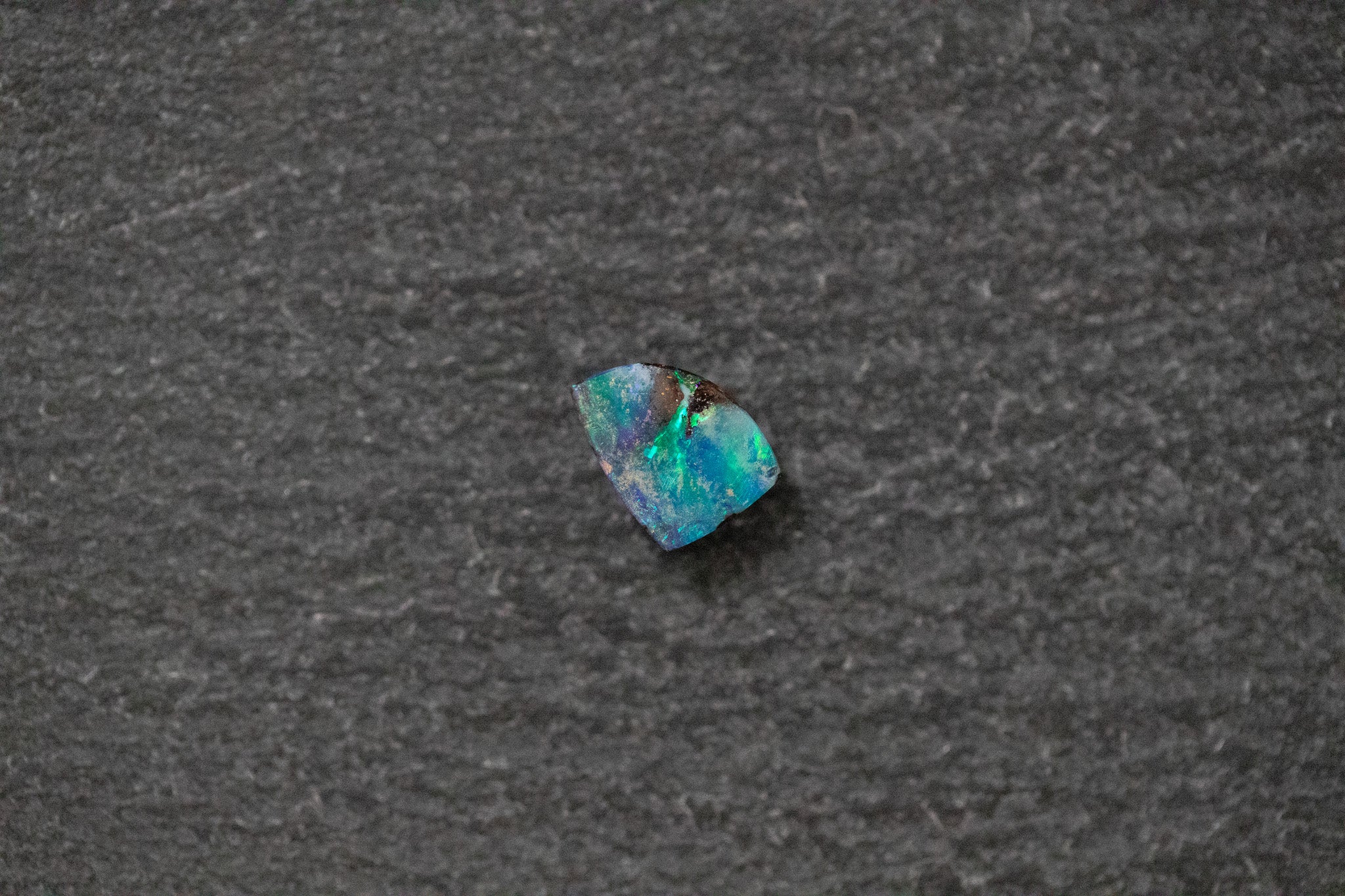 Boulderopal, Fantasieform, grün, blau