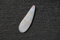 Weissopal,Fantasieform, blau, grün, rot