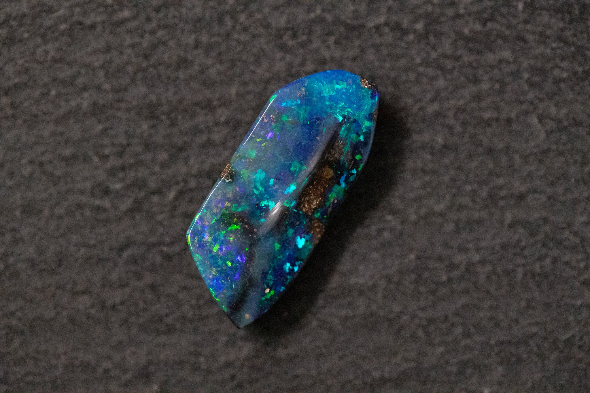 Boulderopal, Fantasieform, blau, grün