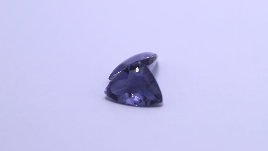 Iolith Paar, Triangel, facettiert