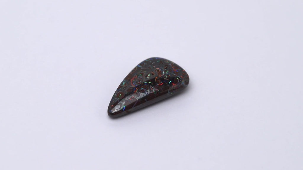 Matrixopal, Dreieck, rot, grün