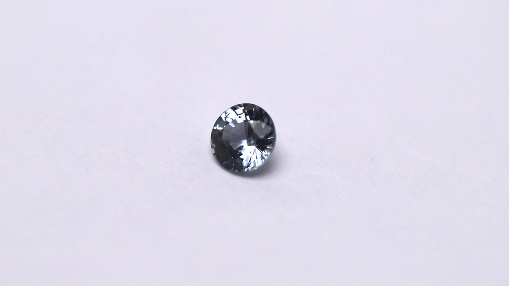 Saphir, hellblau, rund, facettiert